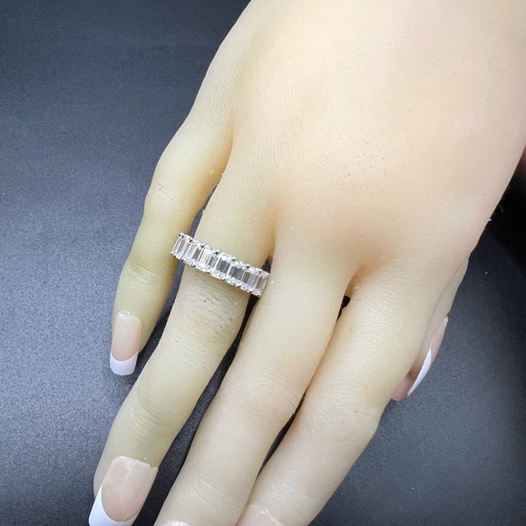 925 Sterling Silver 6.30CT MOISSANITE eternity band ring size 5 - Picture 4 of 17